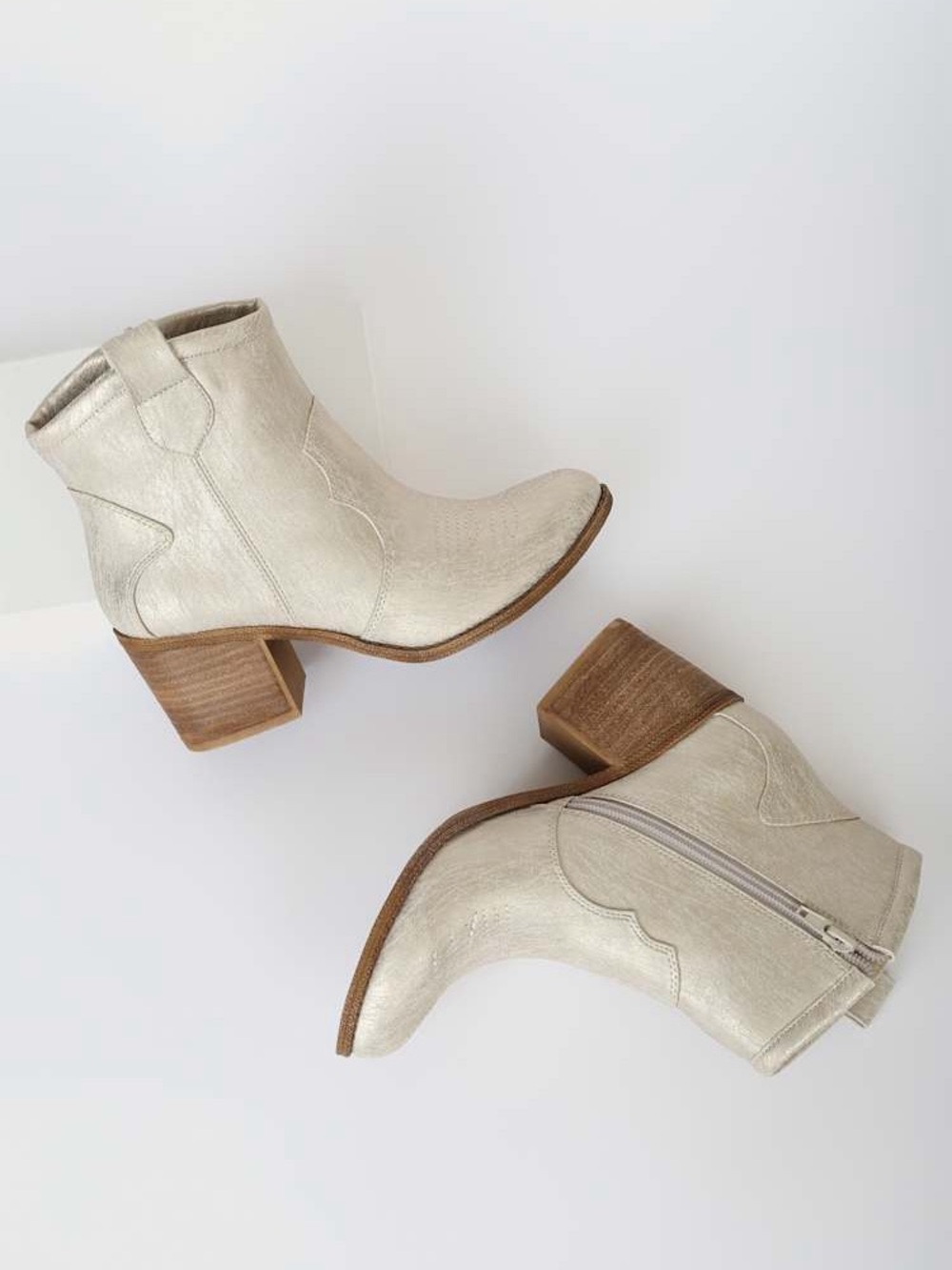Dirty Laundry Unite Metallic Natural Ankle Booties